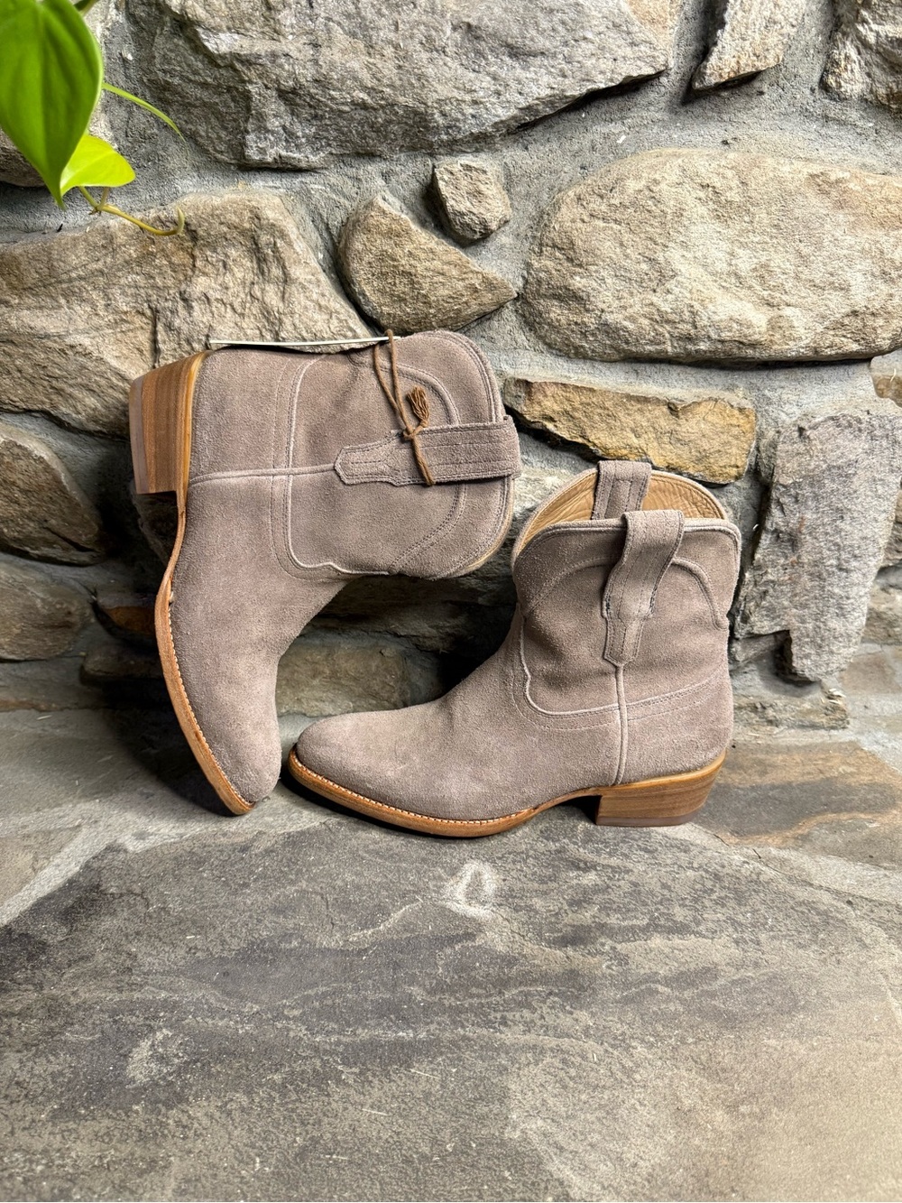 Tecovas Lucy Booties - Picture 2 of 8